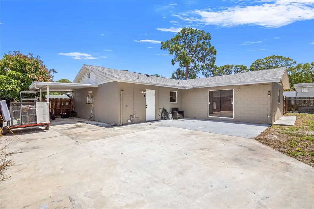 6802 Cresthill Court Tampa FL 33615