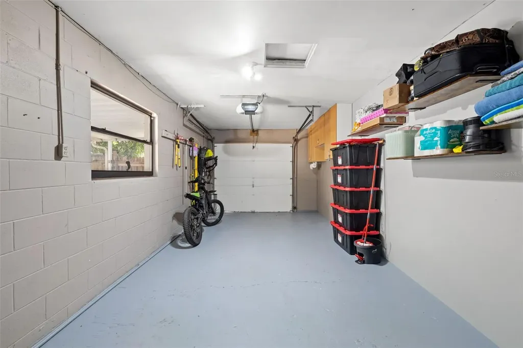 6802 Cresthill Court Tampa FL 33615