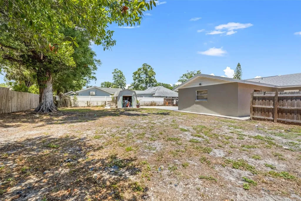 6802 Cresthill Court Tampa FL 33615