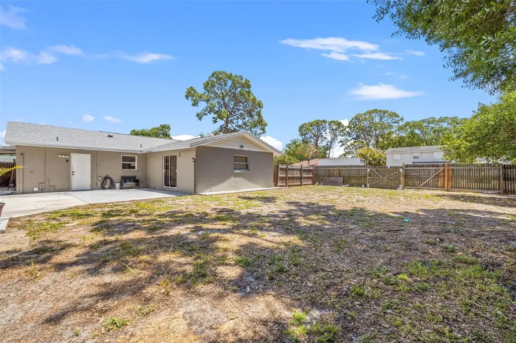 6802 Cresthill Court Tampa FL 33615