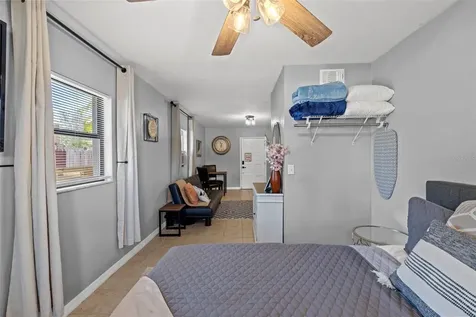 6802 Cresthill Court Tampa FL 33615