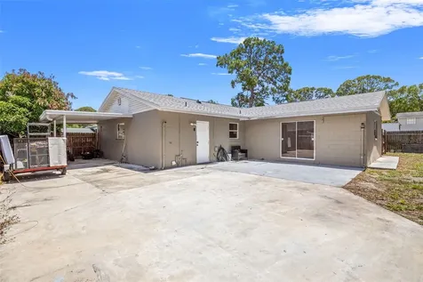 6802 Cresthill Court Tampa FL 33615
