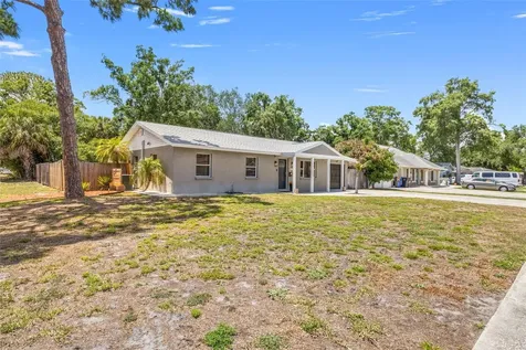 6802 Cresthill Court Tampa FL 33615