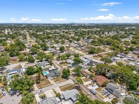 6802 Cresthill Court Tampa FL 33615