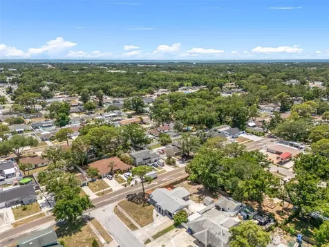 6802 Cresthill Court Tampa FL 33615