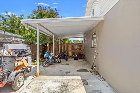 6802 Cresthill Court Tampa FL 33615