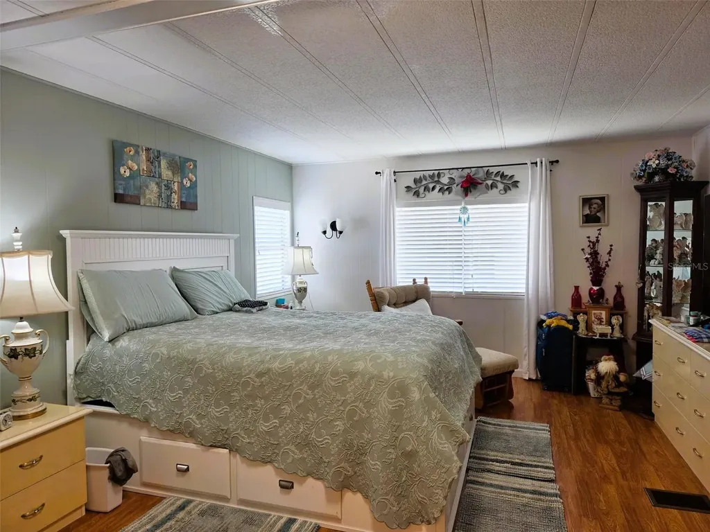 3221 Sumac Terrace Sarasota FL 34237