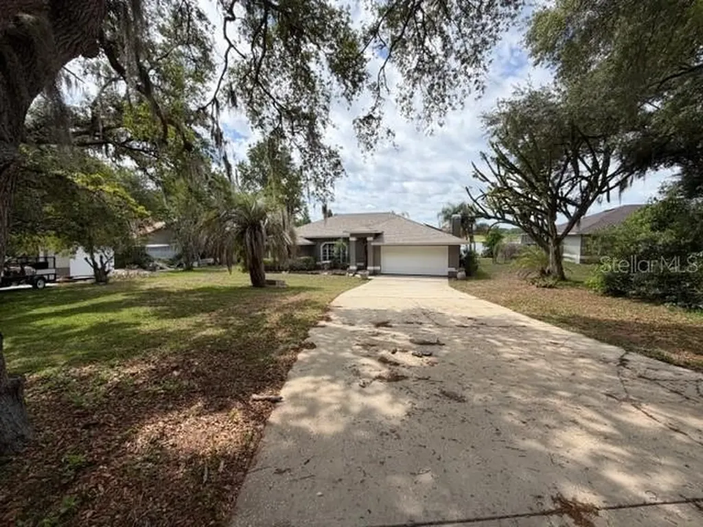 1235 Odoniel Loop S Lakeland FL 33809