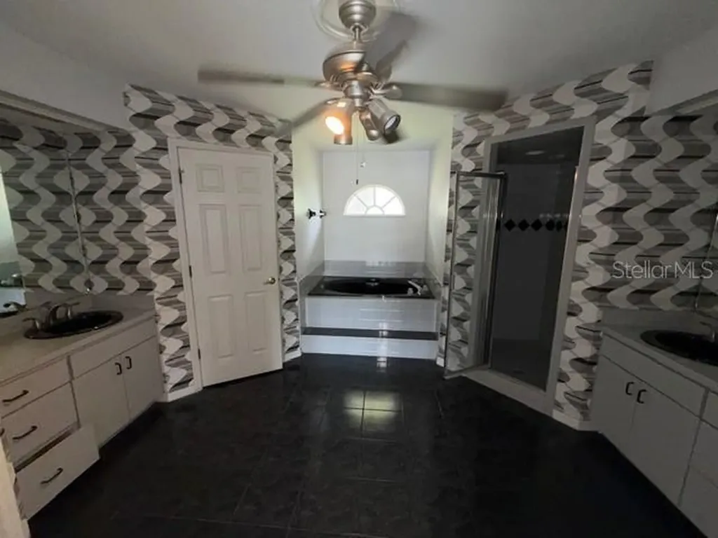 1235 Odoniel Loop S Lakeland FL 33809