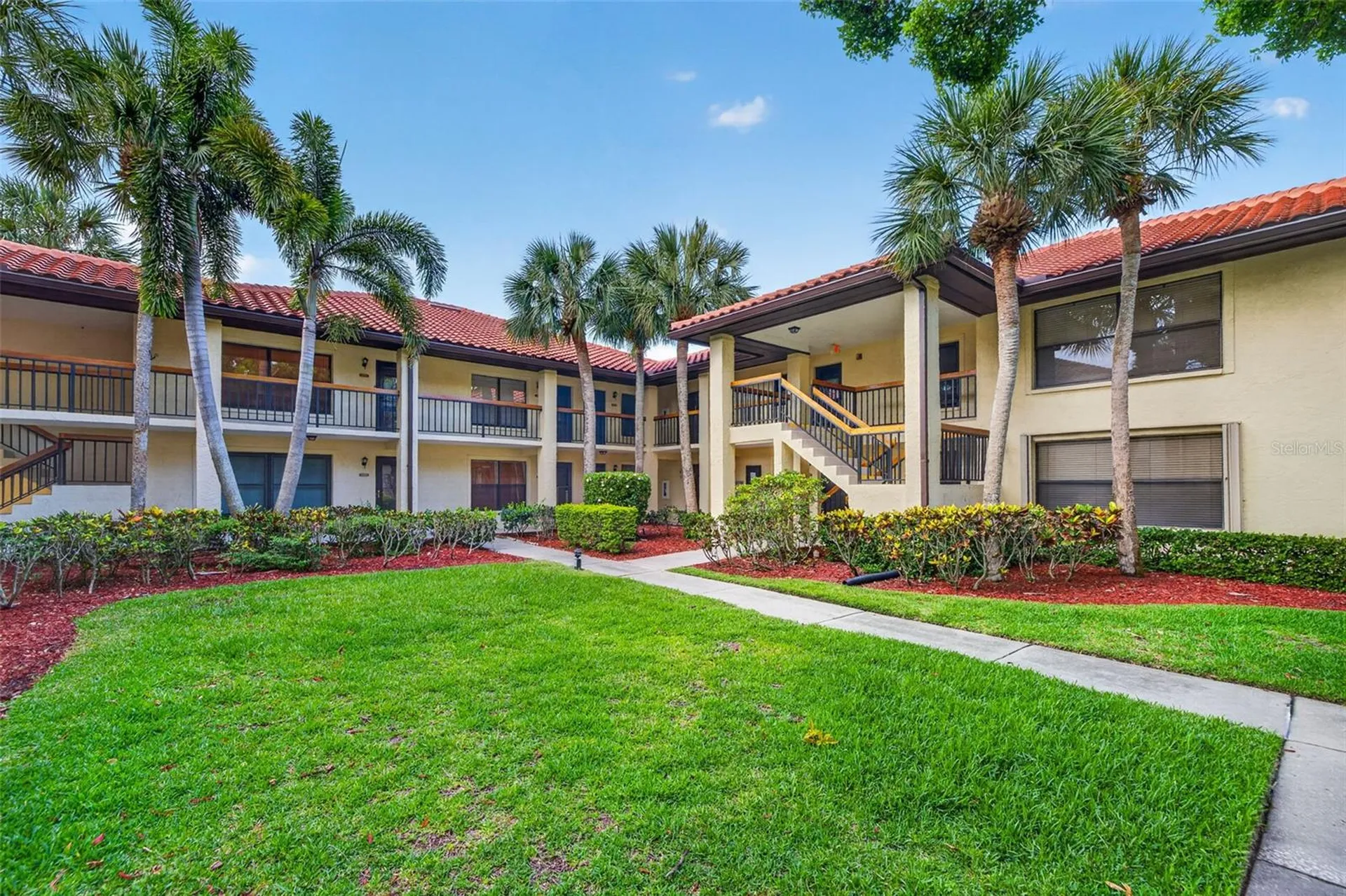 1012 Hammock Pine Boulevard Clearwater FL 33761