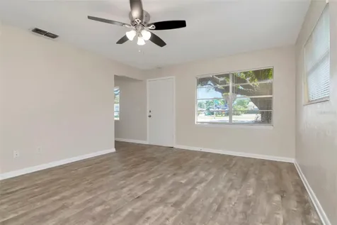 126 Kingsway Road Brandon FL 33510