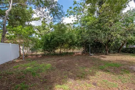 126 Kingsway Road Brandon FL 33510
