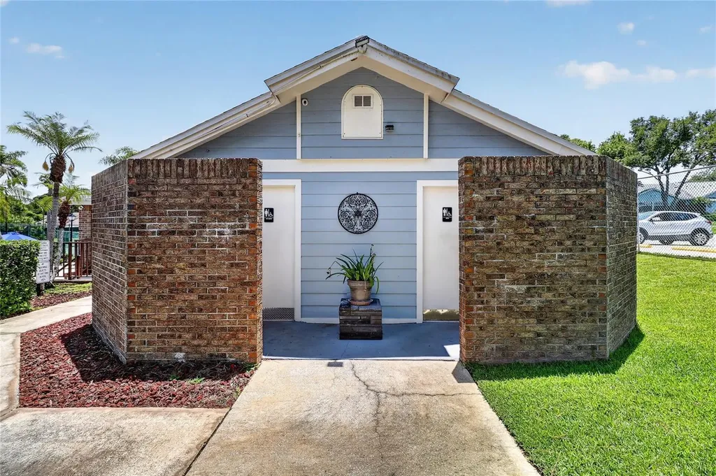 2370 Bentley Drive Palm Harbor FL 34684