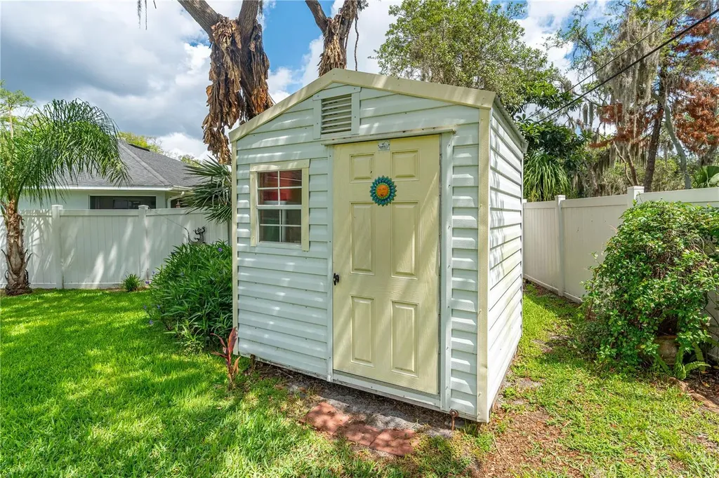 2513 Queen Palm Drive Edgewater FL 32141