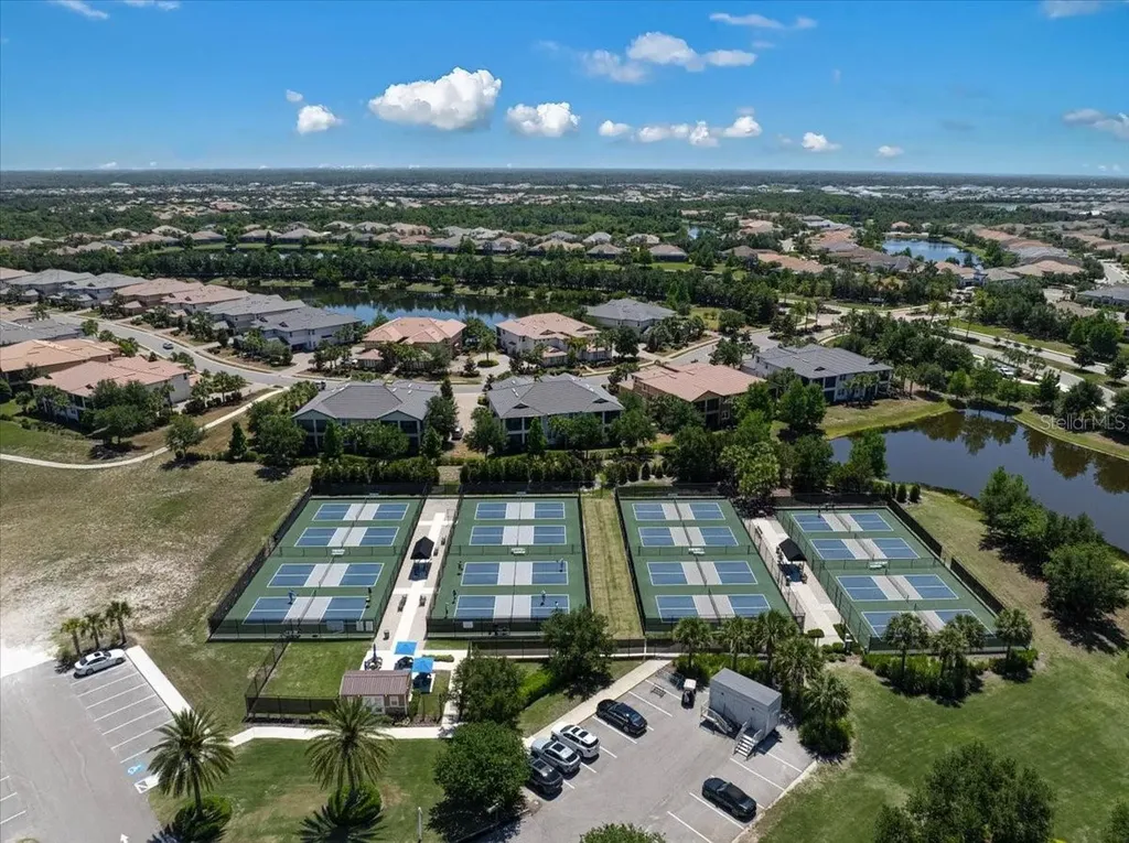 7630 Windy Hill Cove Bradenton FL 34202