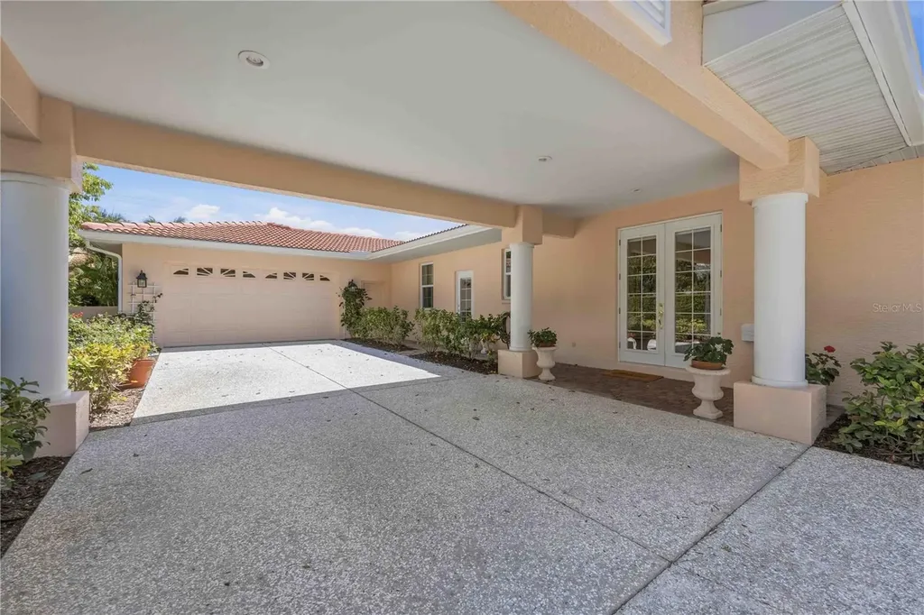 517 Granada Avenue Venice FL 34285