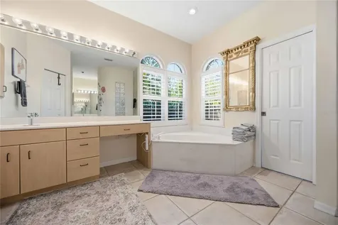 517 Granada Avenue Venice FL 34285