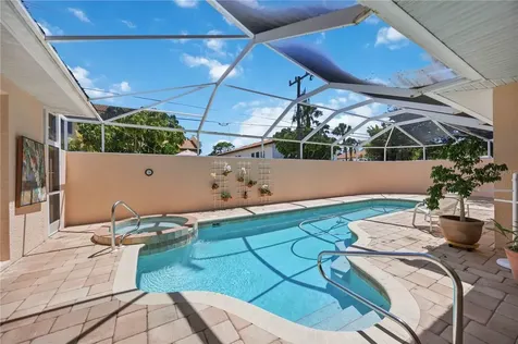 517 Granada Avenue Venice FL 34285