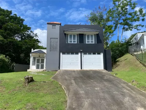 3 Sr 829 Bayamon PR 00957