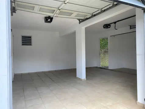 3 Sr 829 Bayamon PR 00957