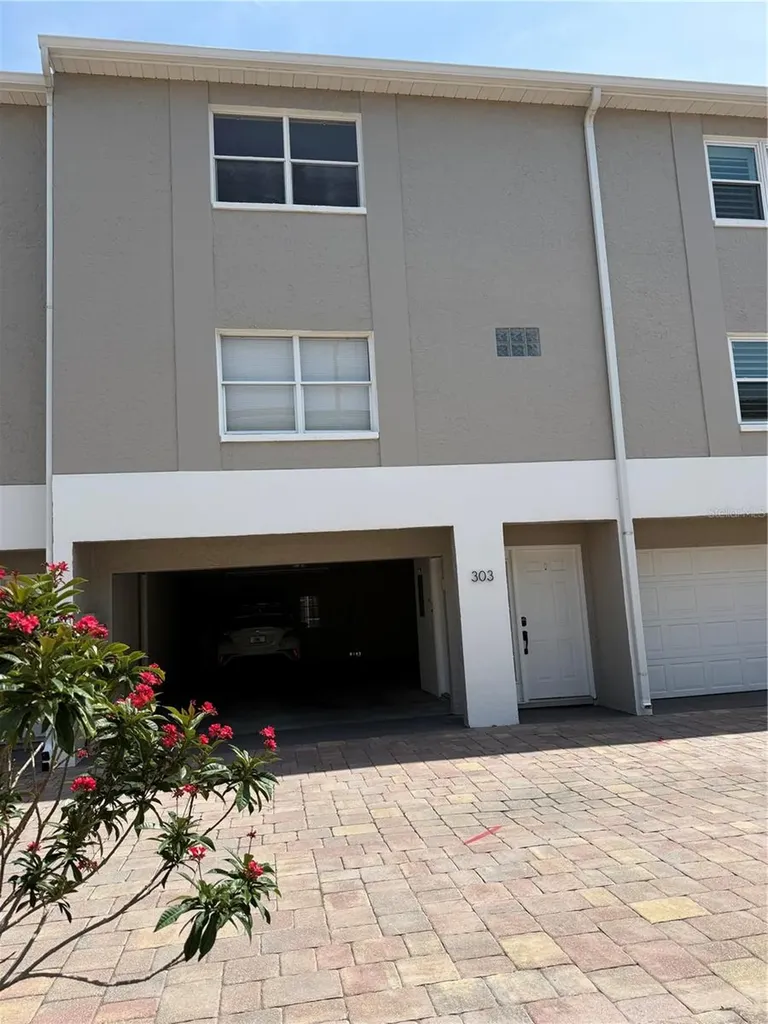 1117 Pinellas Bayway S Tierra Verde FL 33715