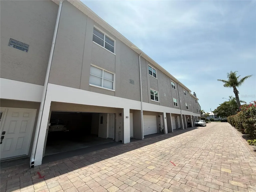 1117 Pinellas Bayway S Tierra Verde FL 33715