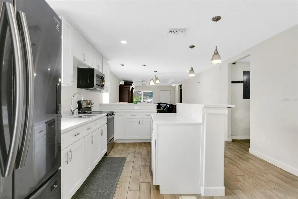 3936 Thomas Street Orlando FL 32805