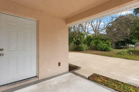 3936 Thomas Street Orlando FL 32805