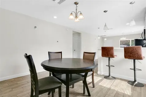 3936 Thomas Street Orlando FL 32805