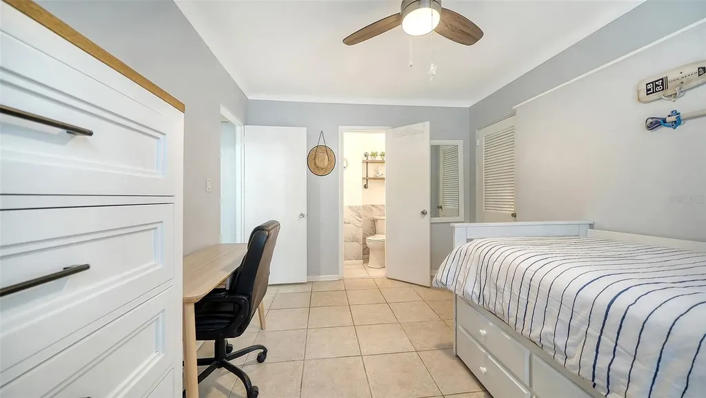 1903 Oak Street Sarasota FL 34236