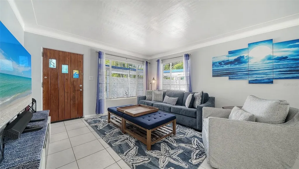 1903 Oak Street Sarasota FL 34236