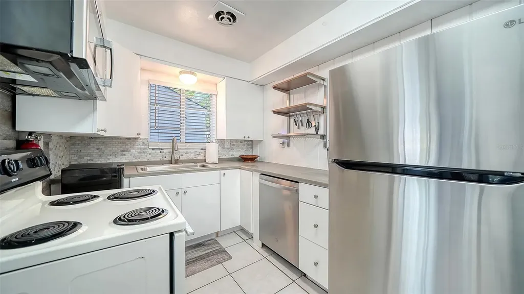 1903 Oak Street Sarasota FL 34236