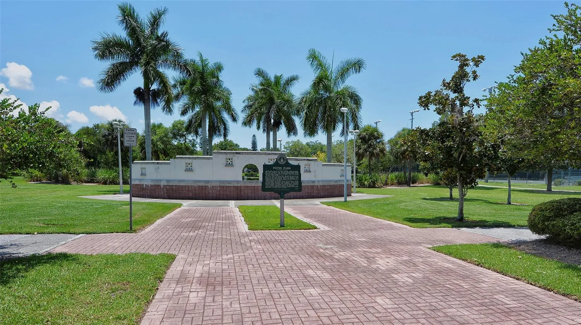 1903 Oak Street Sarasota FL 34236