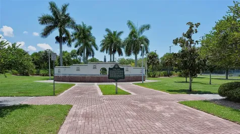 1903 Oak Street Sarasota FL 34236