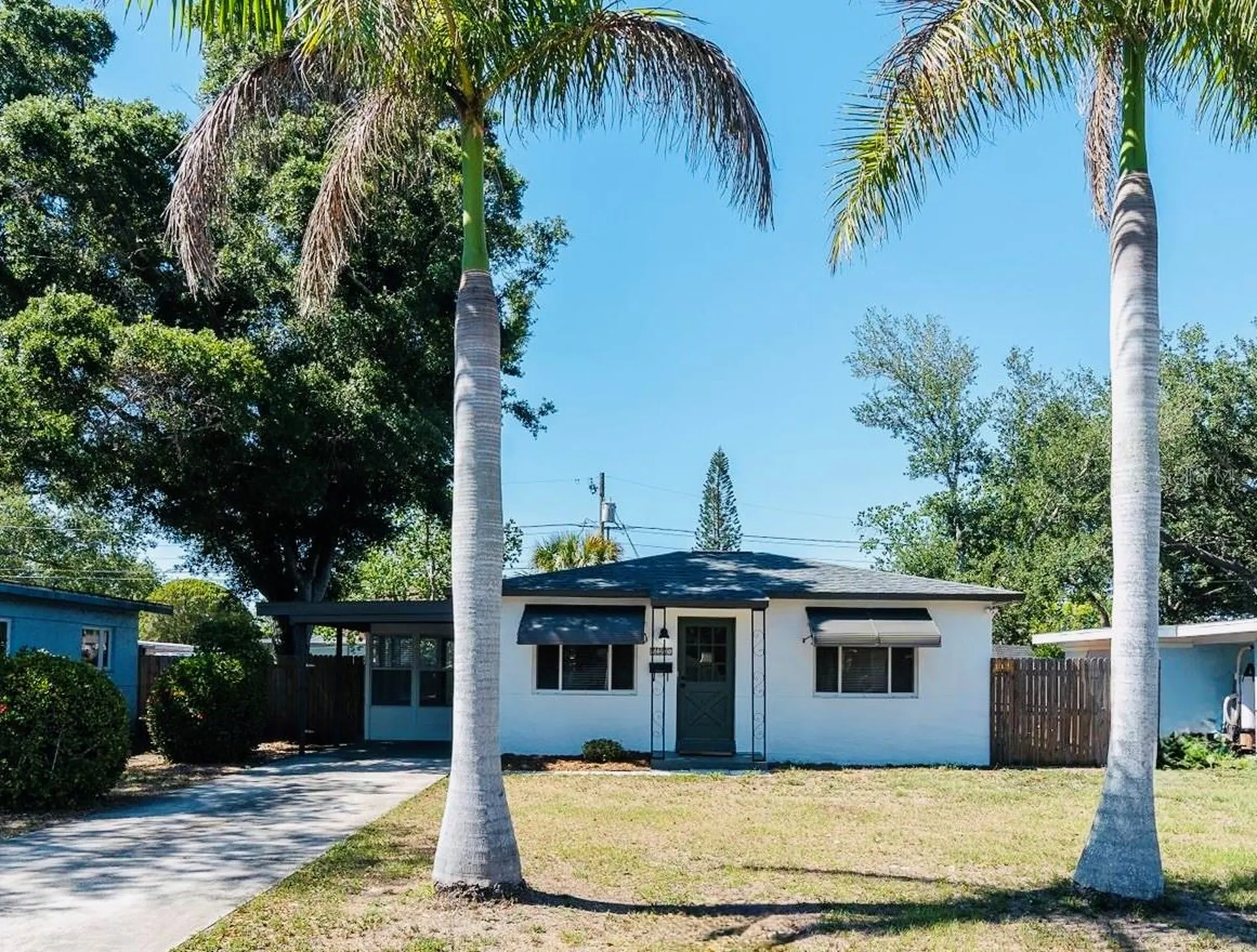 1221 53rd Avenue N St Petersburg FL 33703