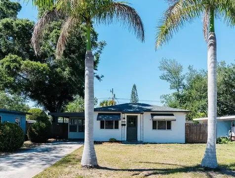 1221 53RD Avenue N St Petersburg FL 33703