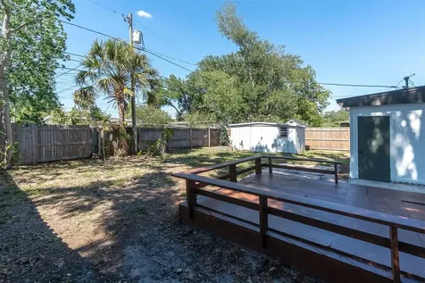 1221 53rd Avenue N St Petersburg FL 33703