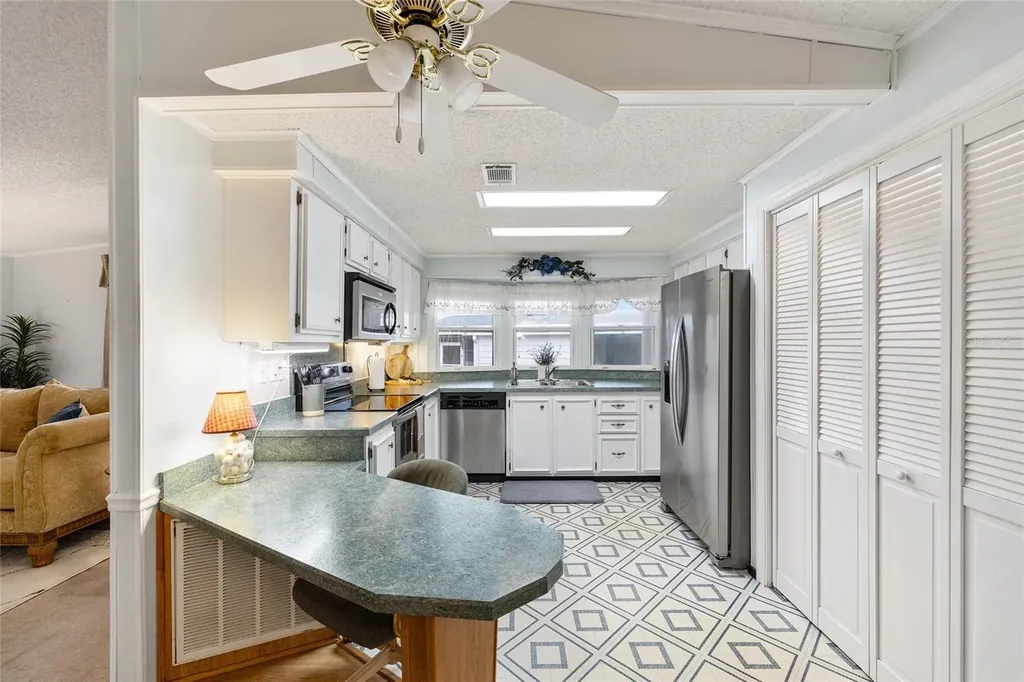 951 Oleander Street Lady Lake FL 32159