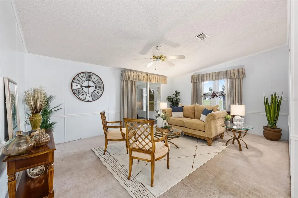 951 Oleander Street Lady Lake FL 32159