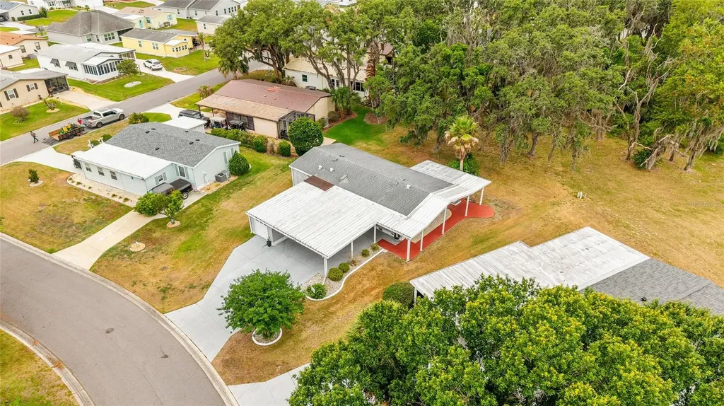 951 Oleander Street Lady Lake FL 32159