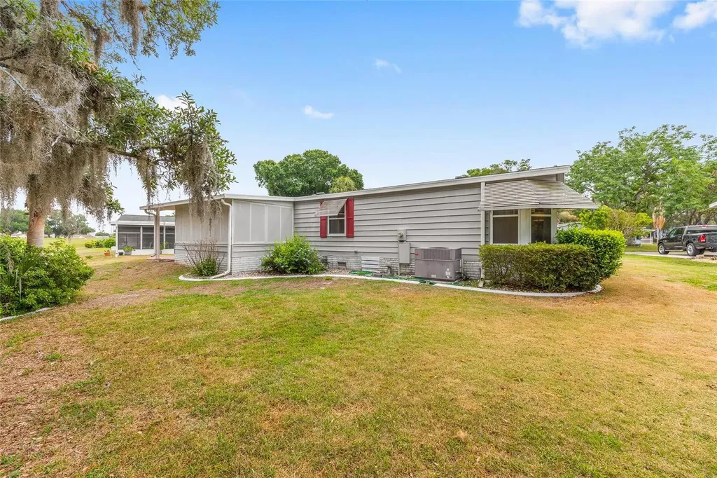 951 Oleander Street Lady Lake FL 32159