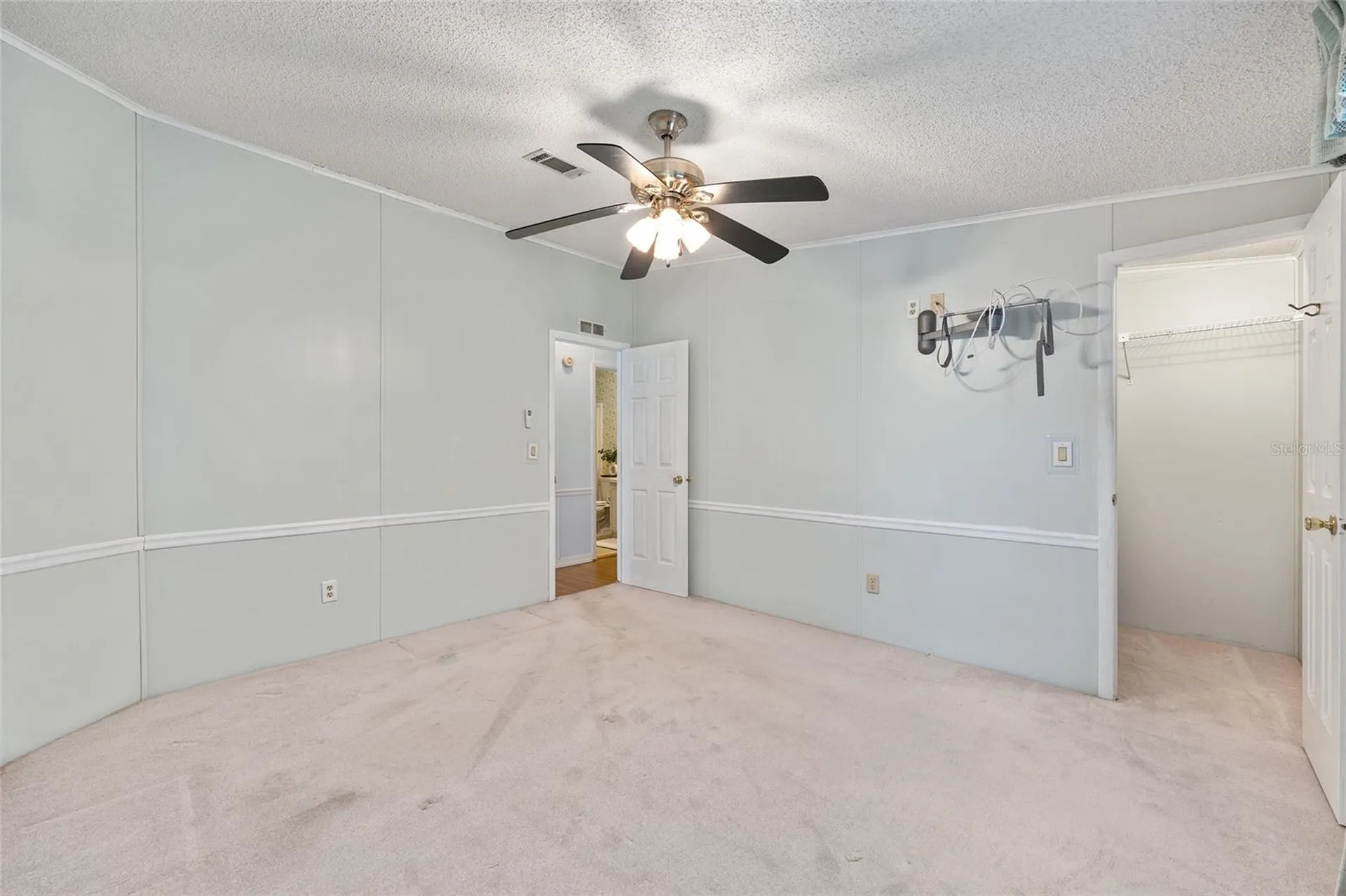 951 Oleander Street Lady Lake FL 32159