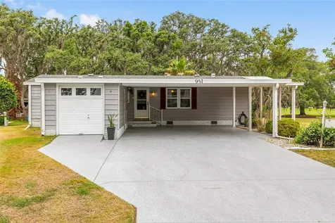 951 Oleander Street Lady Lake FL 32159