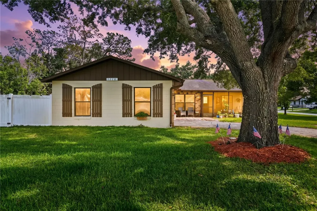 1228 Thomasina Drive Port Orange FL 32129