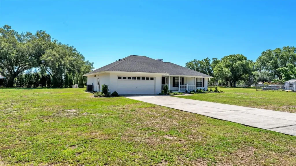 8525 N Campbell Road Lakeland FL 33810