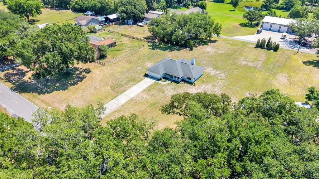 8525 N Campbell Road Lakeland FL 33810
