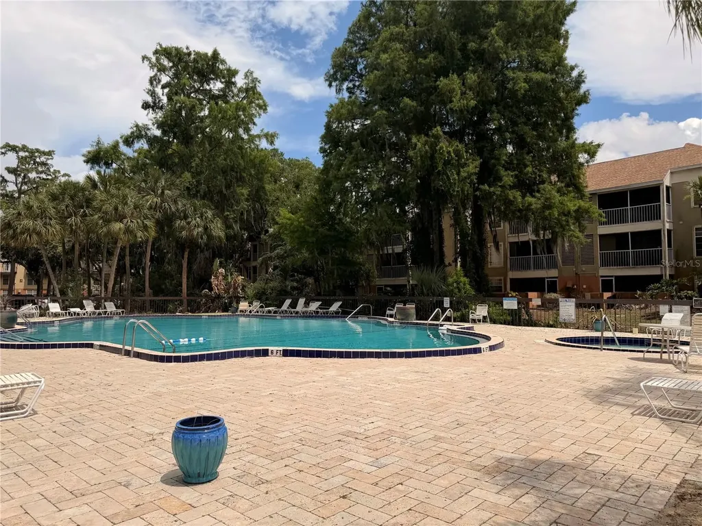 3956 Versailles Drive Orlando FL 32808