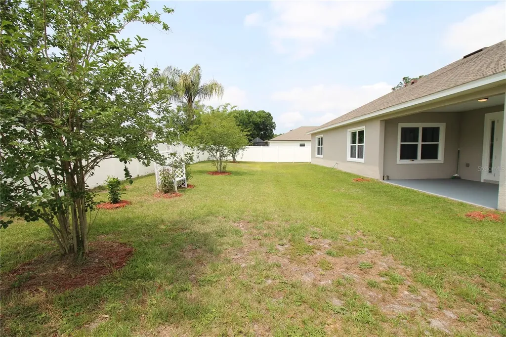 20 Evansville Lane Palm Coast FL 32164
