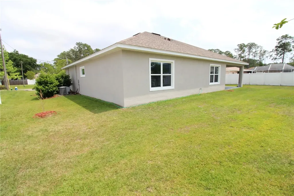 20 Evansville Lane Palm Coast FL 32164