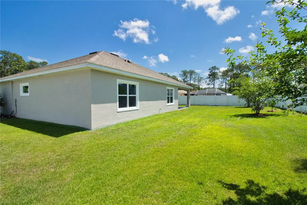 20 Evansville Lane Palm Coast FL 32164